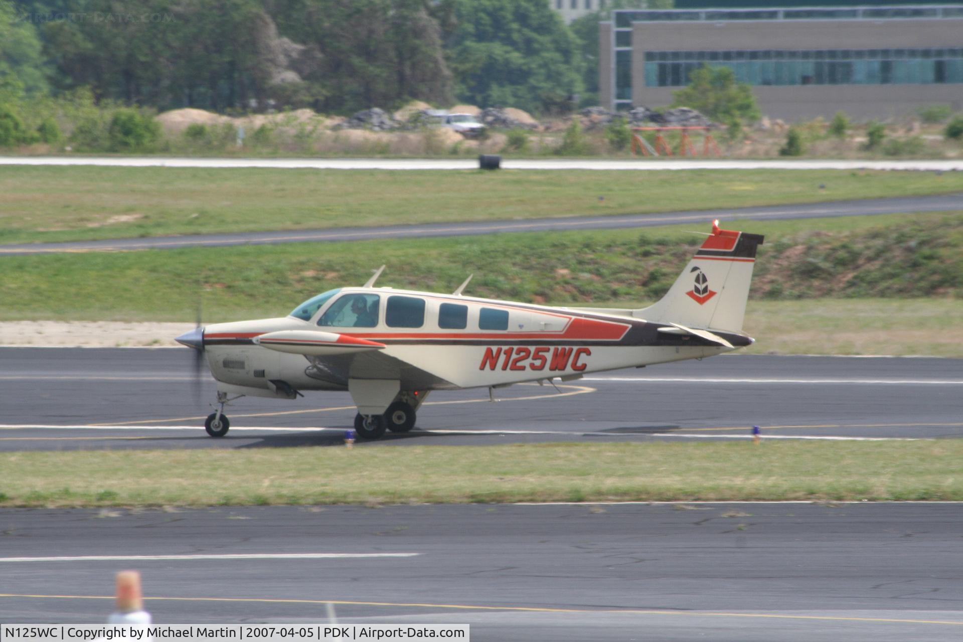 N125WC, 1975 Beech A36 Bonanza 36 C/N E-781, Landing Runway 2L