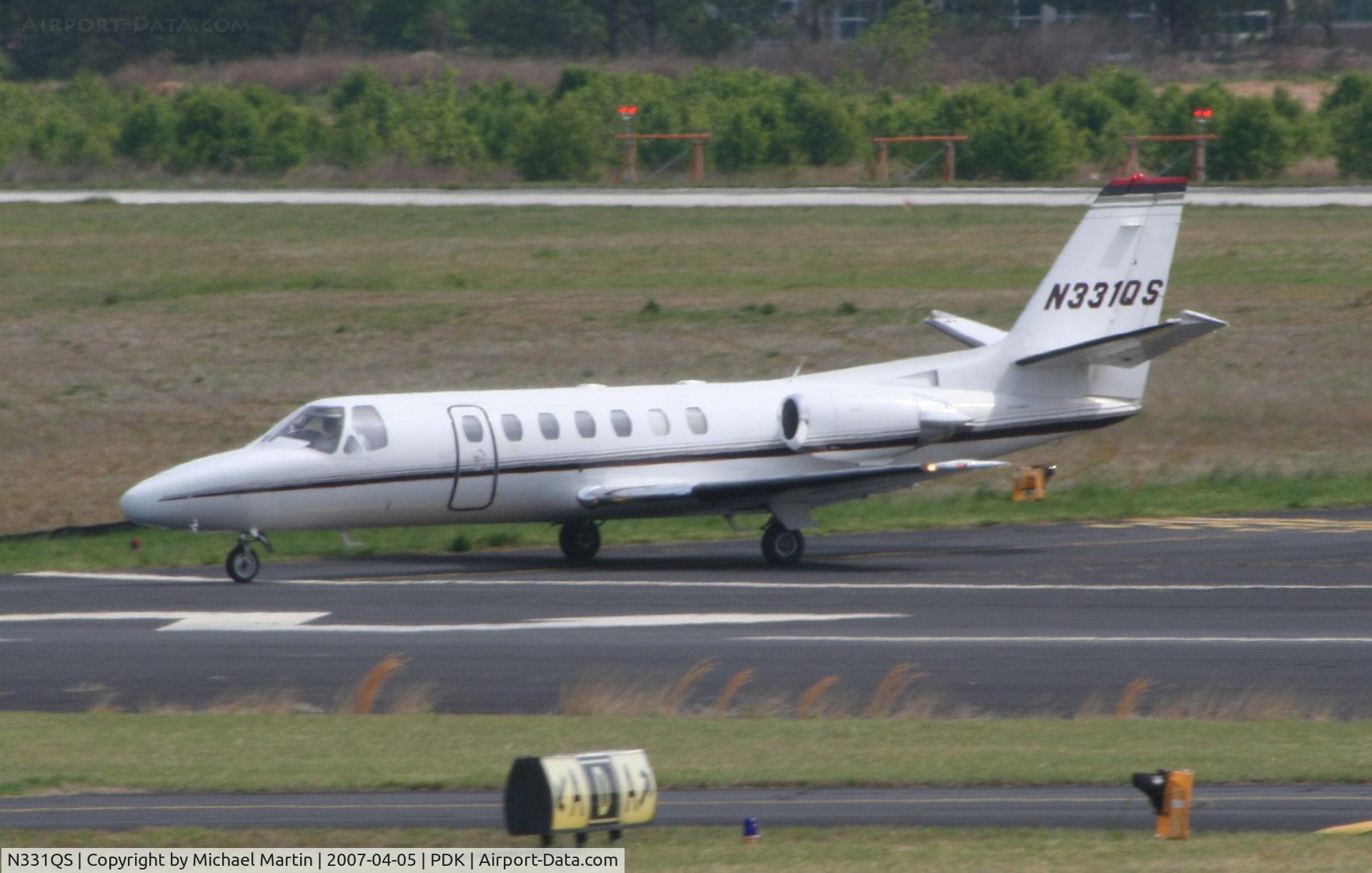 N331QS, 1995 Cessna 560 C/N 560-0331, Execjet 331 Arriving from KSAV