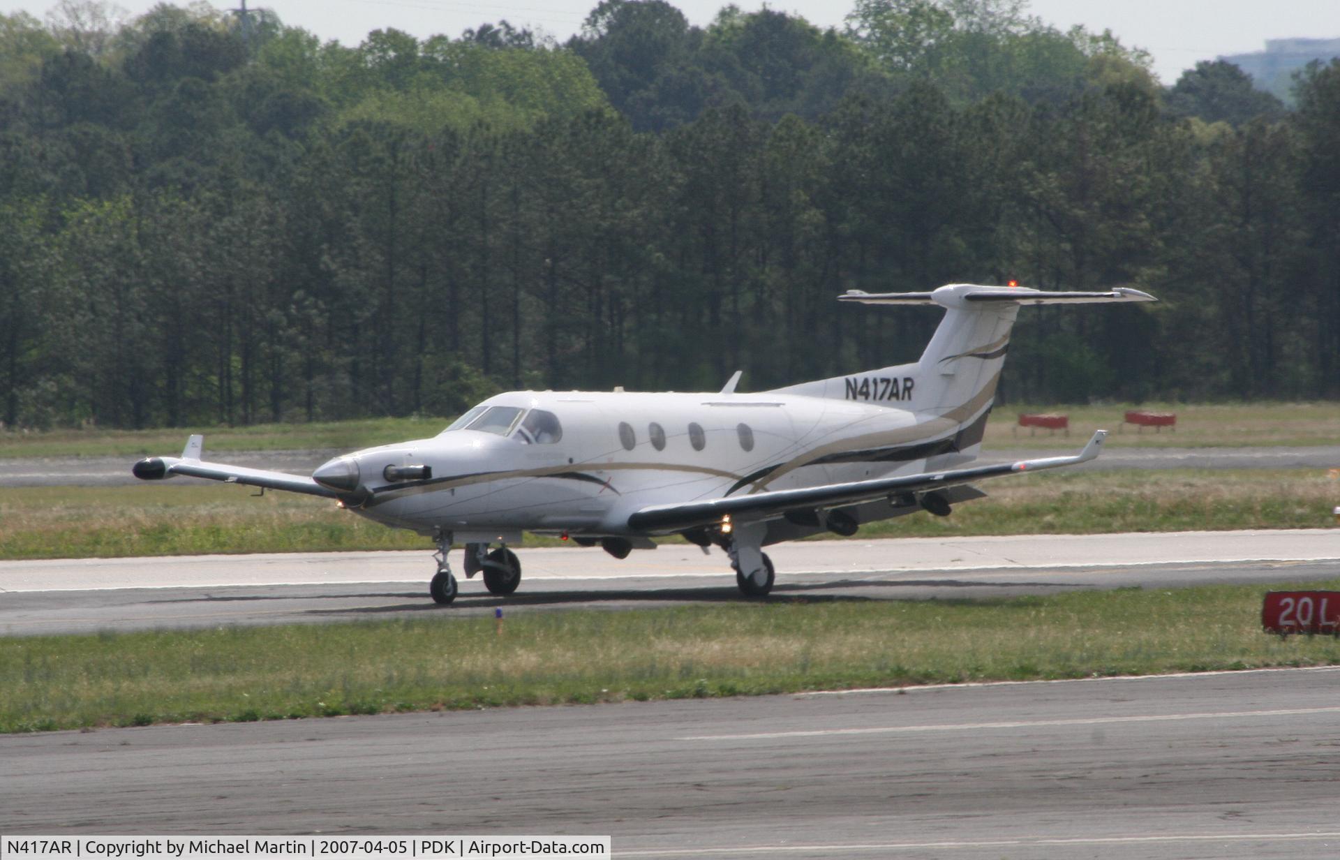 N417AR, 2005 Pilatus PC-12/45 C/N 611, Landing Runway 2R