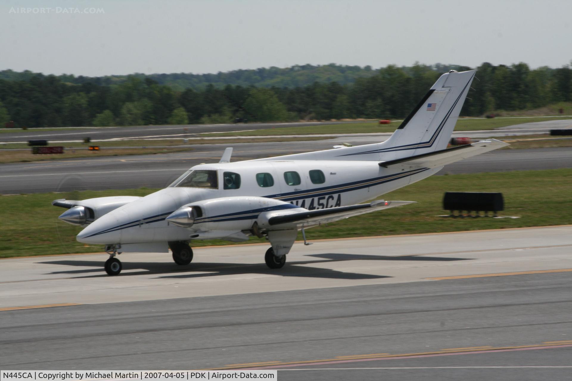 N445CA, 1977 Beech B-60 Duke C/N P-411, Taxing to Run Up Area