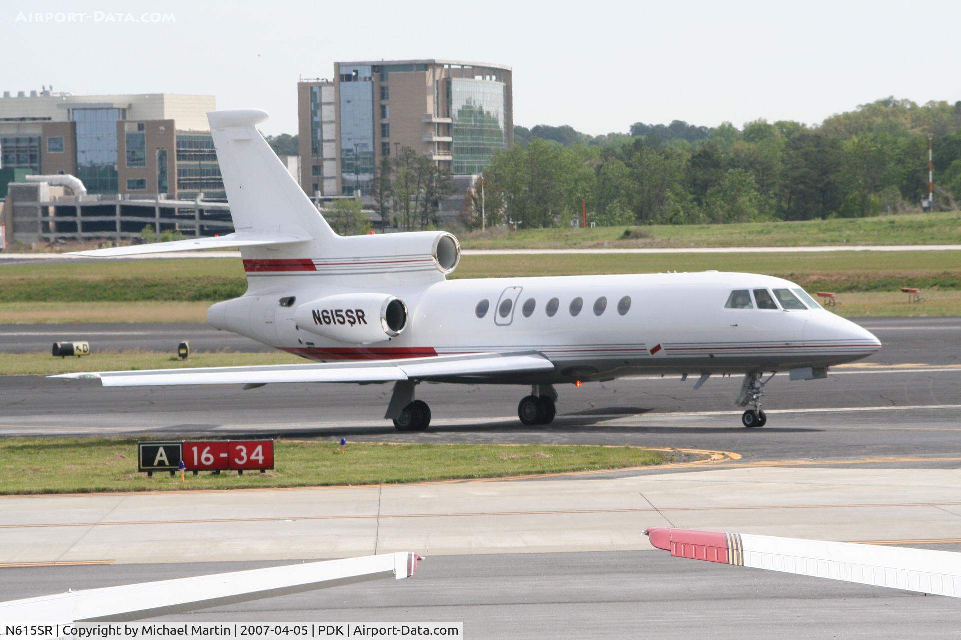 N615SR, 2000 Dassault Mystere Falcon 50 C/N 298, Taxing to Mercury Air Center