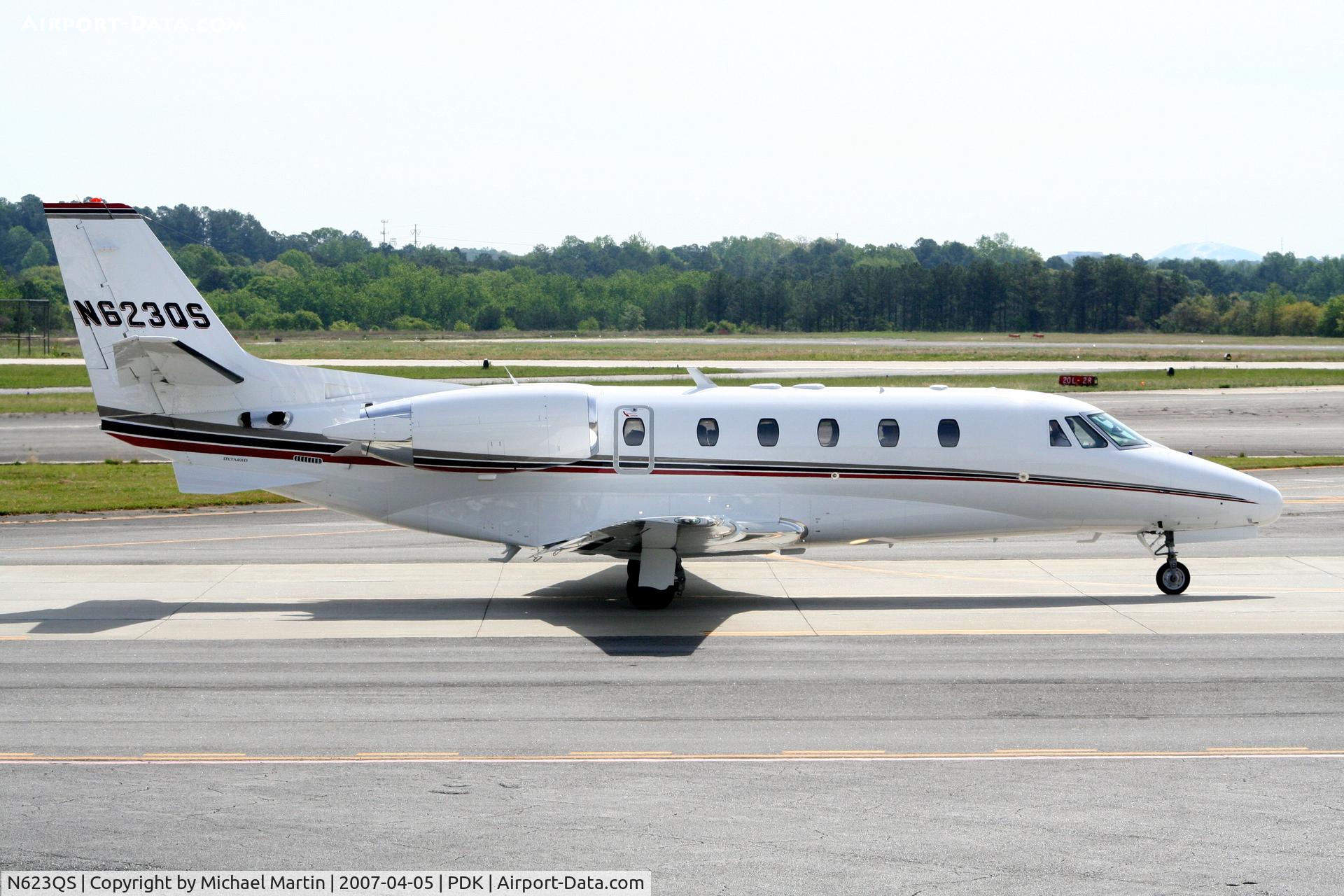 N623QS, 2002 Cessna 560XL Citation Excel C/N 560-5299, Execjet 623 taxing to Runway 2R