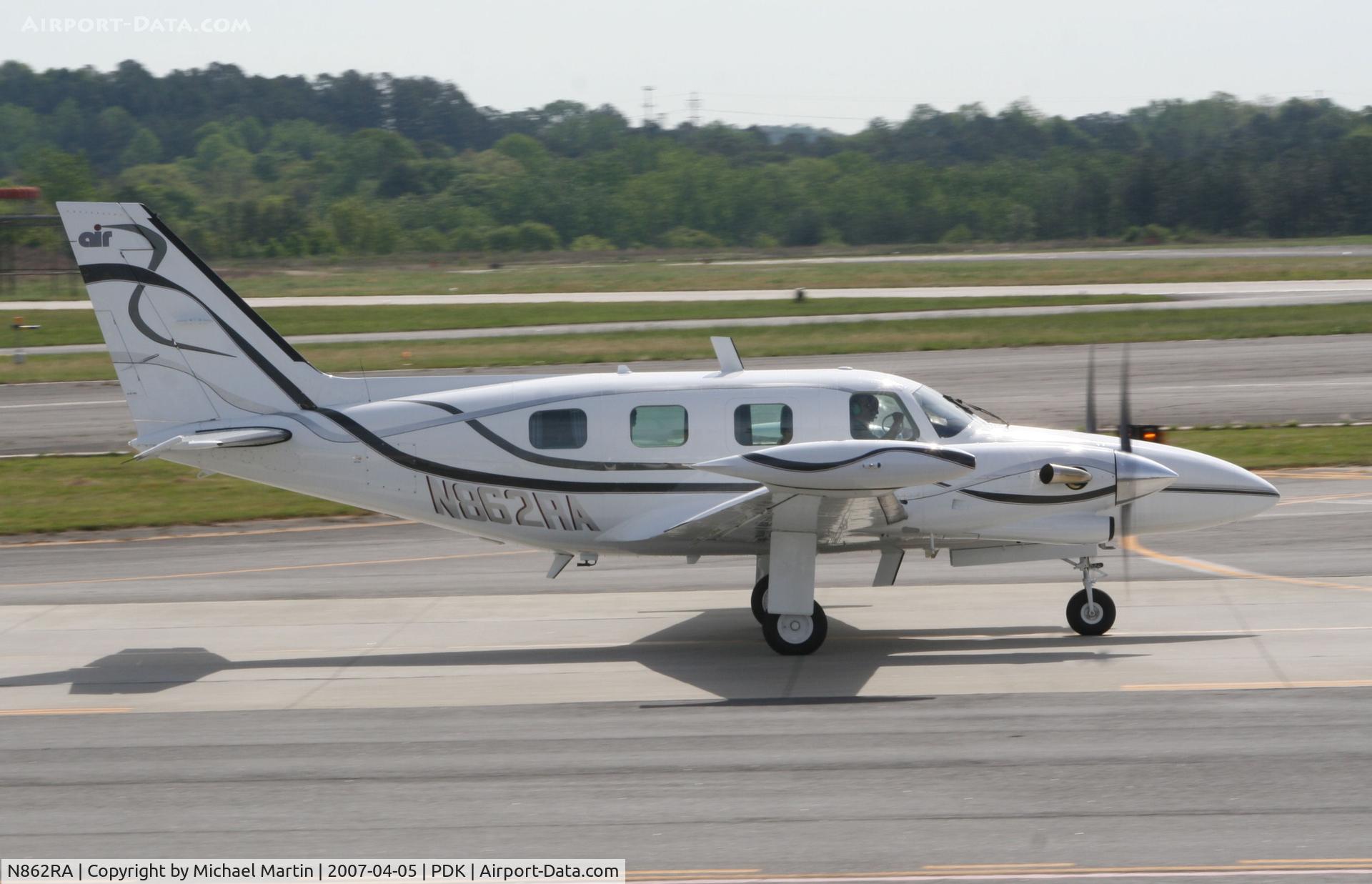 N862RA, 1981 Piper PA-31T1 C/N 31T-8104048, Taxing to Runway 2R