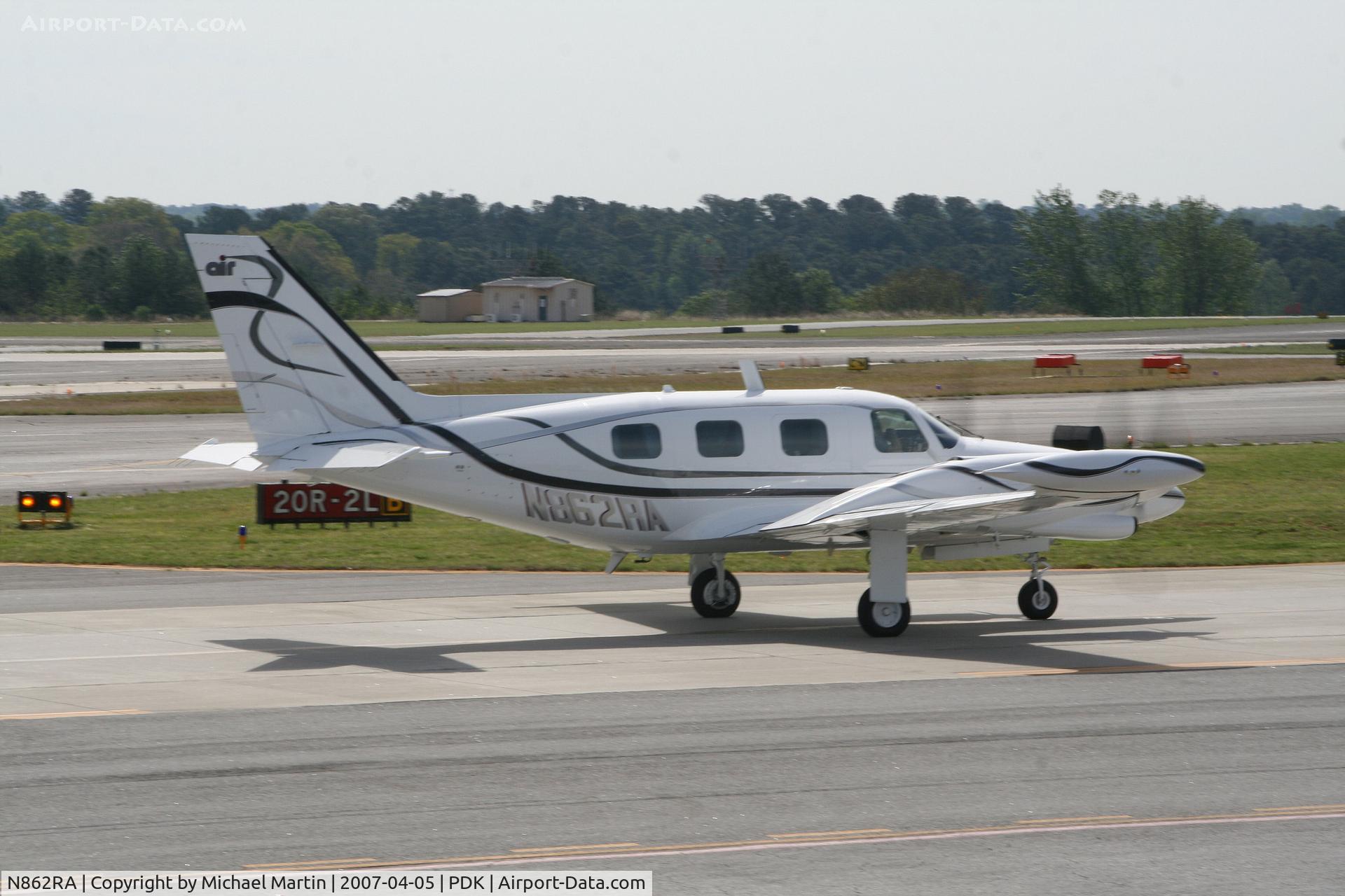 N862RA, 1981 Piper PA-31T1 C/N 31T-8104048, Taxing to Runway 2R