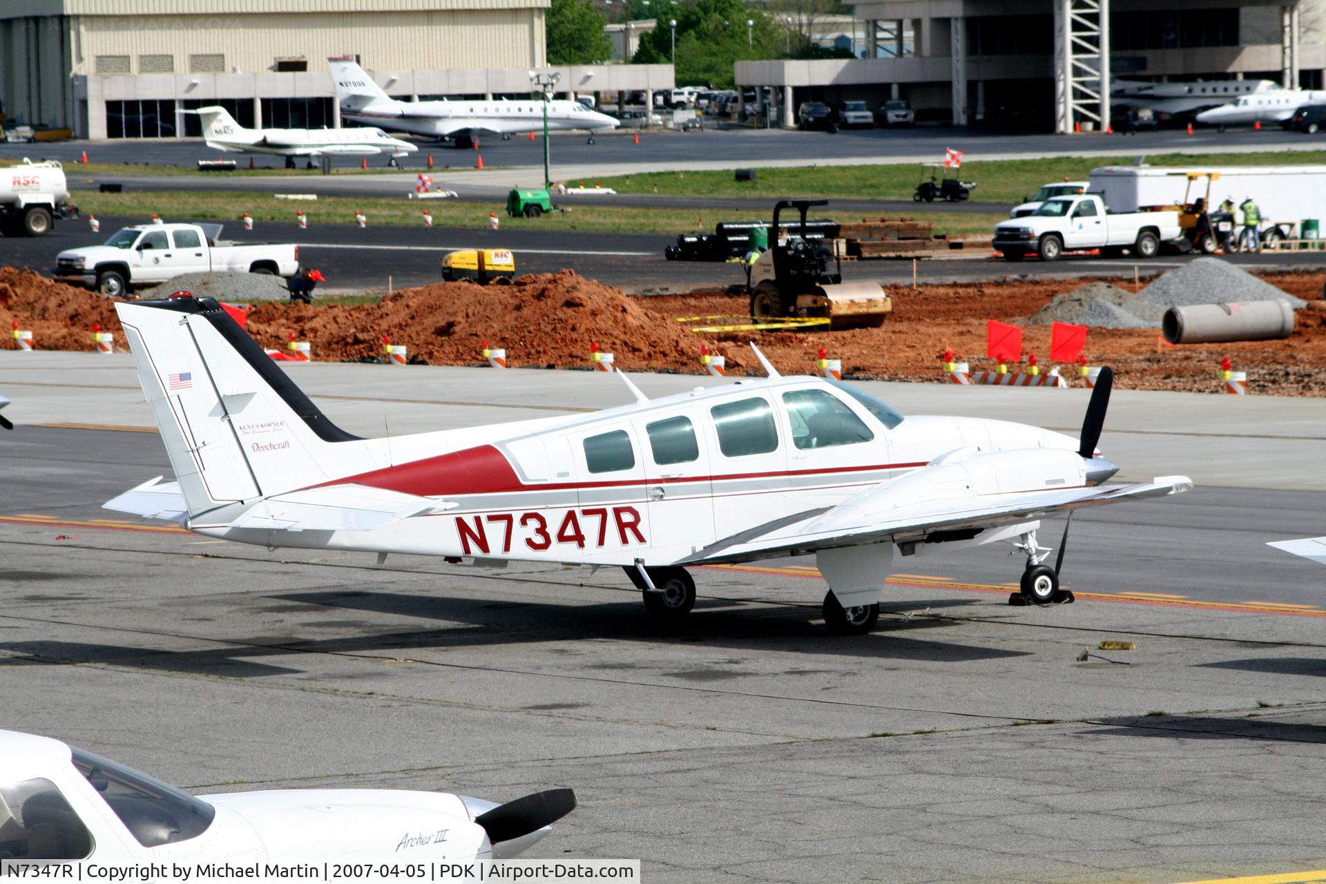 N7347R, 1974 Beech 58 Baron C/N TH-482, Tied down @ Epps Air Service