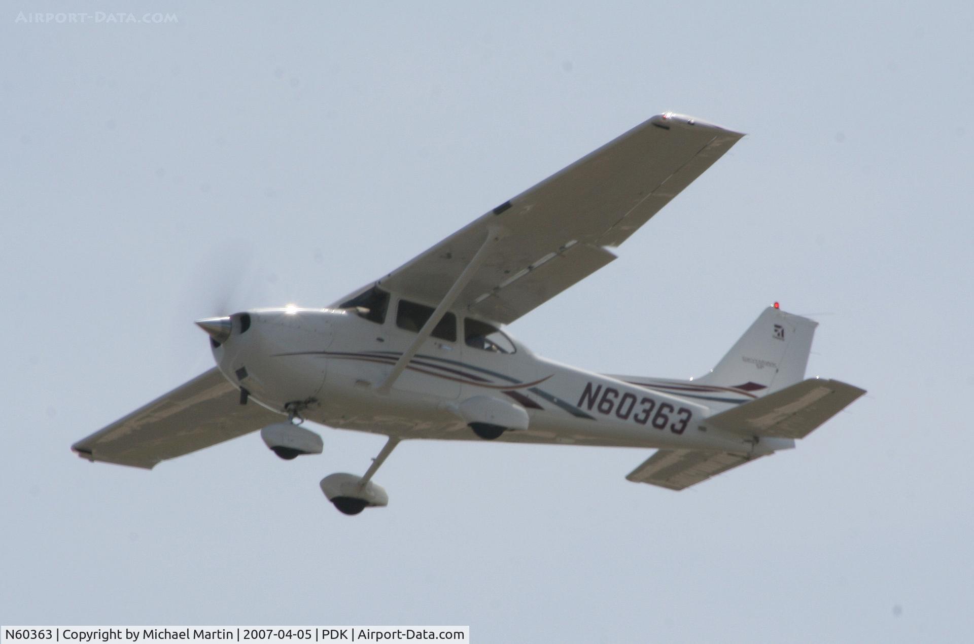N60363, 2006 Cessna 172S C/N 172S10215, Overflying PDK