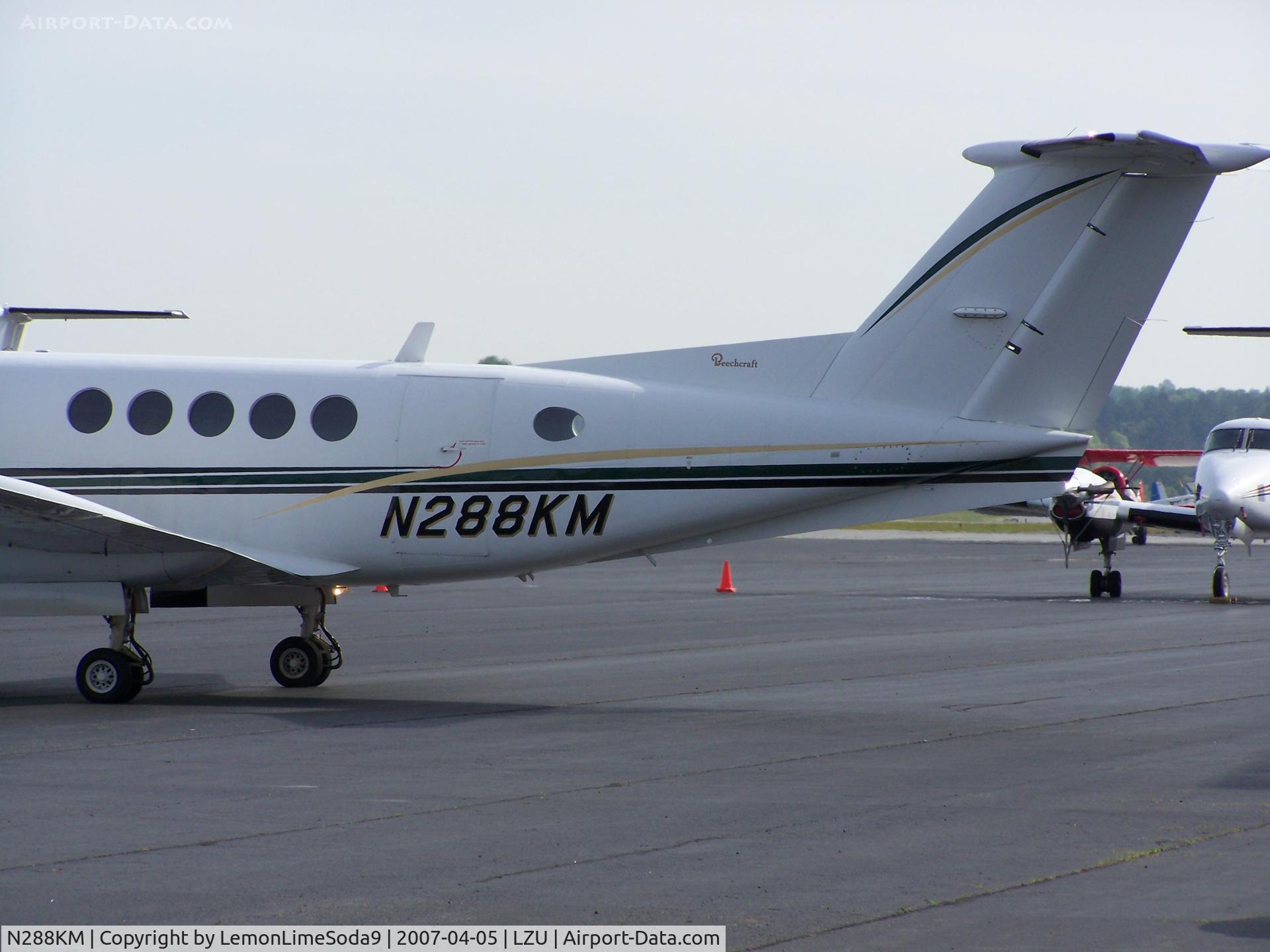 N288KM, 1995 Beech B200 King Air C/N BB-1508, Just another day at the airport.