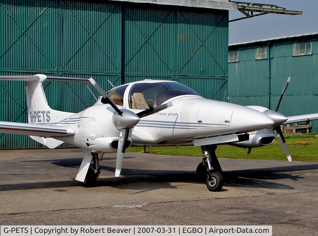 G-PETS, 2006 Diamond DA-42 Twin Star C/N 42.169, Diamond DA42 Twinstar