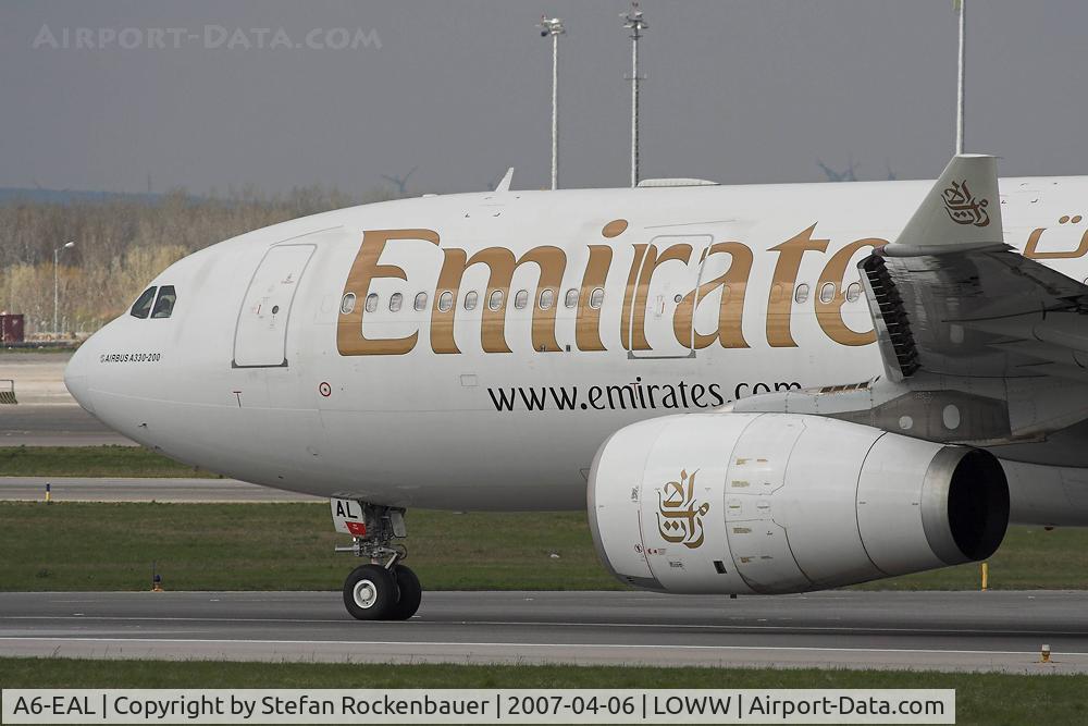 A6-EAL, 2002 Airbus A330-243 C/N 462, Close up