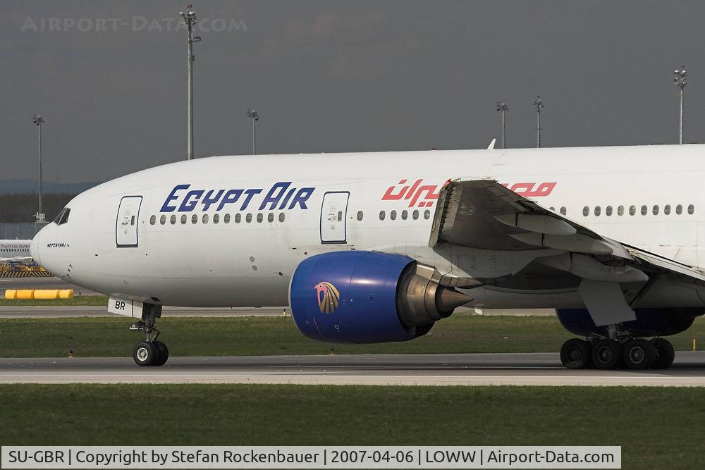 SU-GBR, 1997 Boeing 777-266/ER C/N 28424, Close up of the front.