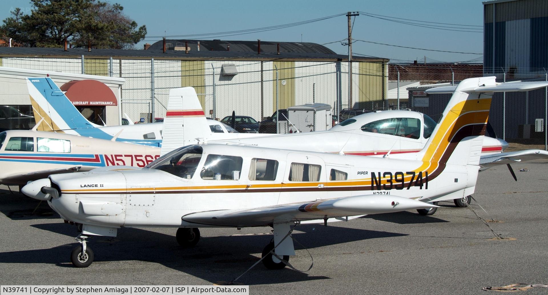 N39741, 1978 Piper PA-32RT-300 C/N 32R-7885242, Lance at the A&P Ramp