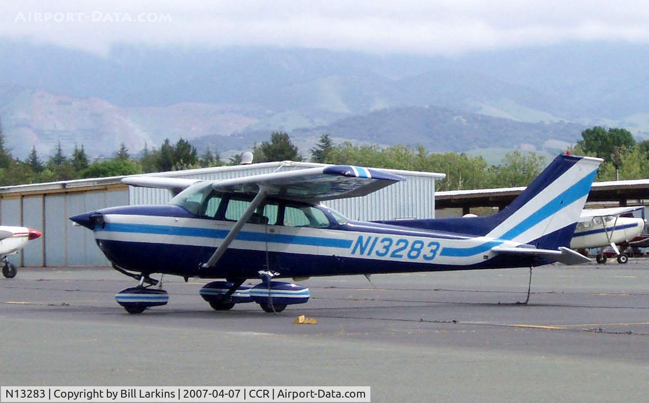 N13283, 1973 Cessna 172M C/N 17262638, An unusual and different color scheme.