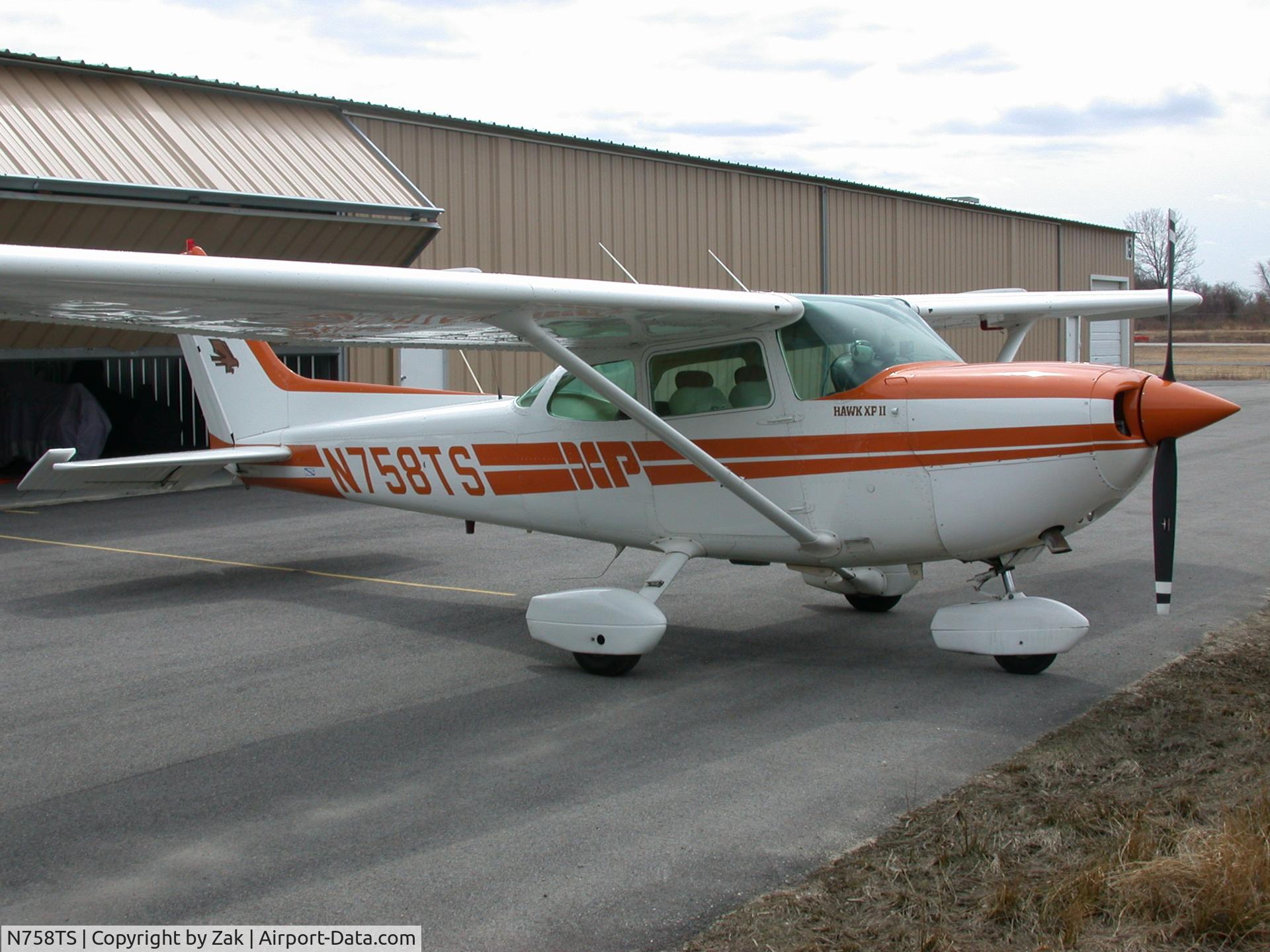 N758TS, 1980 Cessna R172K Hawk XP C/N R1723353, 4-07