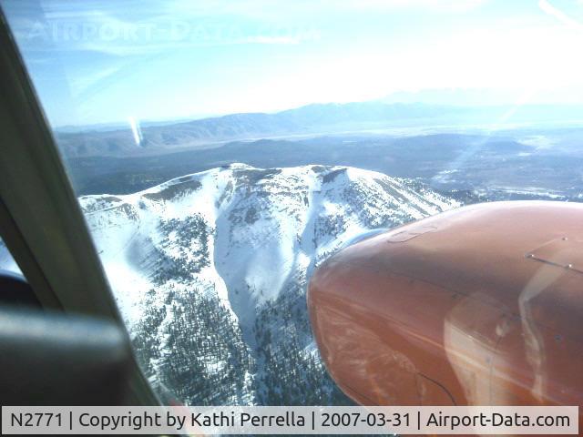 N2771, 1962 Beech 95-A55 Baron C/N TC-270, N2771 approaching Mammoth Mountain