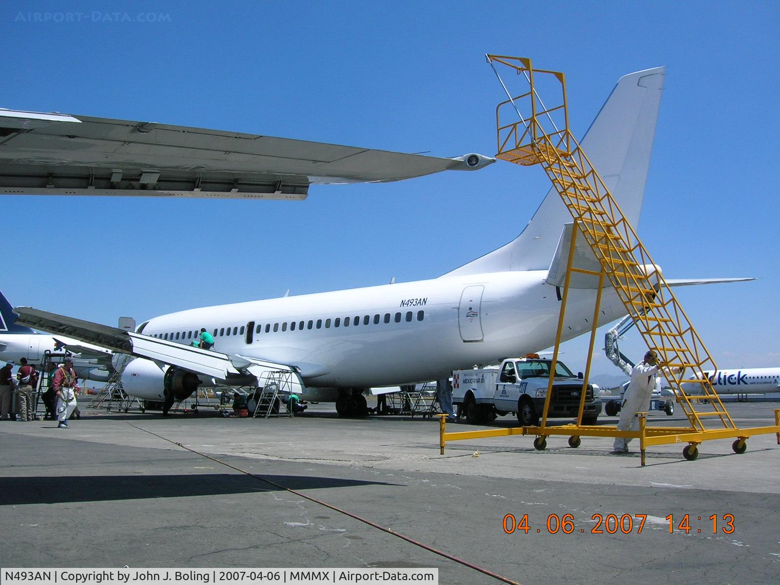 N493AN, 1989 Boeing 737-33A C/N 24093, Pre-flight for test flight by John Boling and Jack Nelson