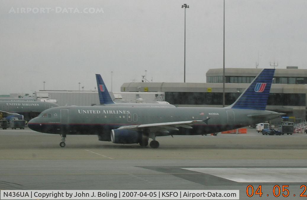 N436UA, 1996 Airbus A320-232 C/N 638, United A320 taxi in at KSFO