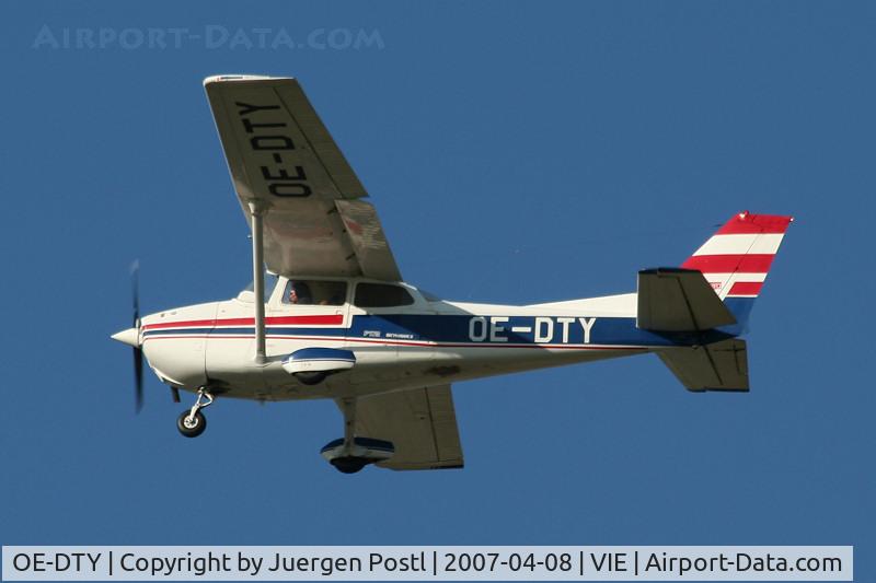 OE-DTY, Reims F172N Skyhawk C/N F17201577, Reims-Cessna F172N Skyhawk