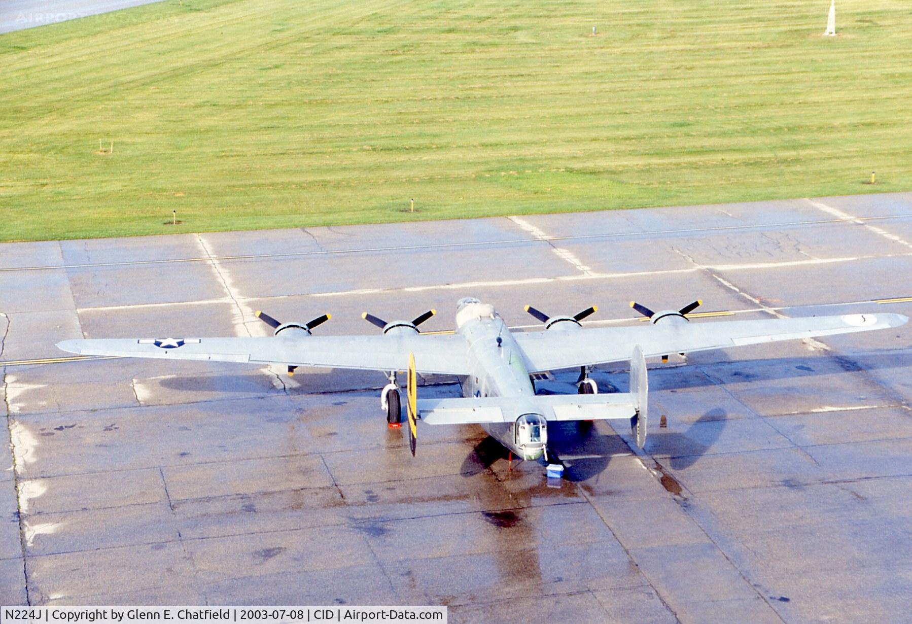 N224J, 1944 Consolidated B-24J-85-CF Liberator C/N 1347 (44-44052), Taxiing for departure