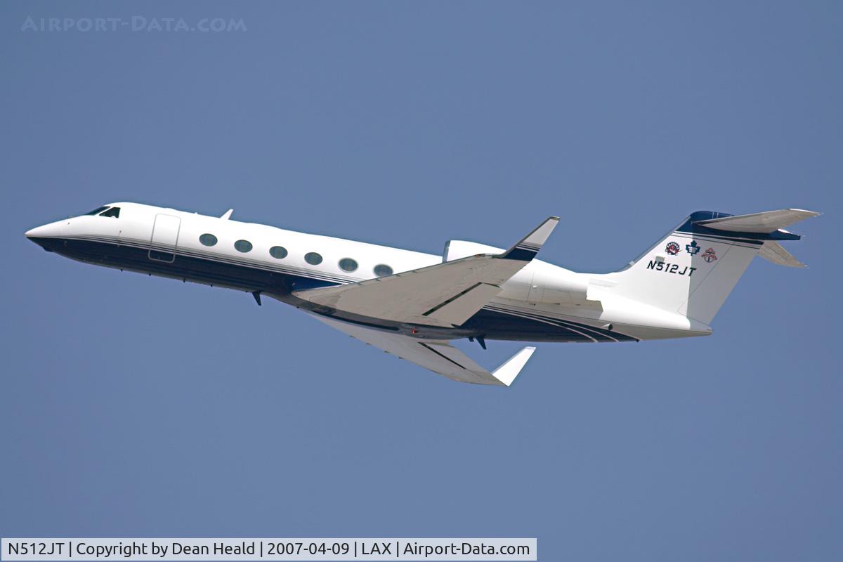 N512JT, 2004 Gulfstream Aerospace GIV-X (G450) C/N 4005, 2004 Gulfstream G-IV-X (G450) N512JT of Maple Leaf Sports & Entertainment climbing out from RWY 25L enroute to Toronto Lester B Pearson Int'l (CYYZ).