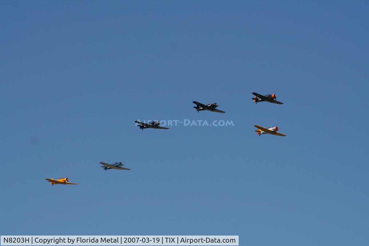 N8203H, 1960 North American T-6G Texan C/N 168-345, T-6 Formation