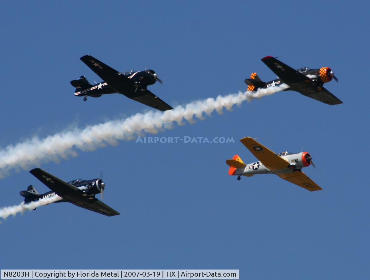 N8203H, 1960 North American T-6G Texan C/N 168-345, T-6 Formation