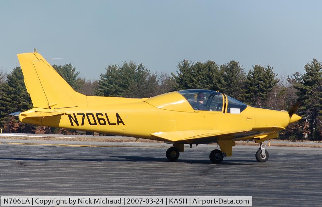 N706LA, 1995 General Avia F-22B C/N 003, Never seen this type before, but can't miss this one!