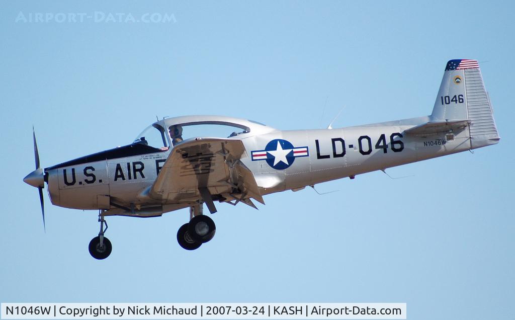 N1046W, 1946 North American Navion (NA-145) C/N NAV-4-54, NAVION with USAF tiles