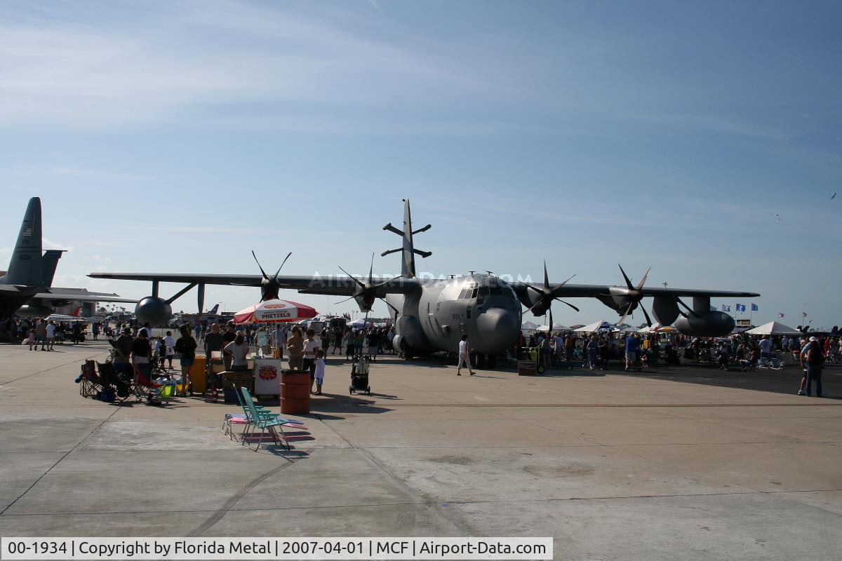 00-1934, 2000 Lockheed Martin EC-130J Commando Solo III C/N 382-5522, EC-130