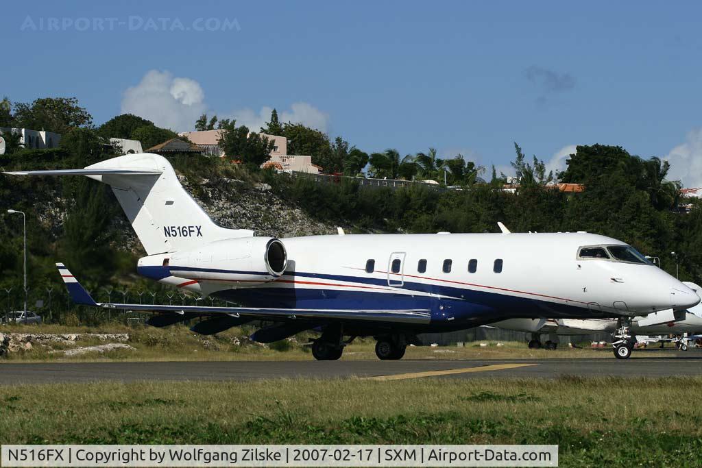 N516FX, 2004 Bombardier Challenger 300 (BD-100-1A10) C/N 20036, visitor