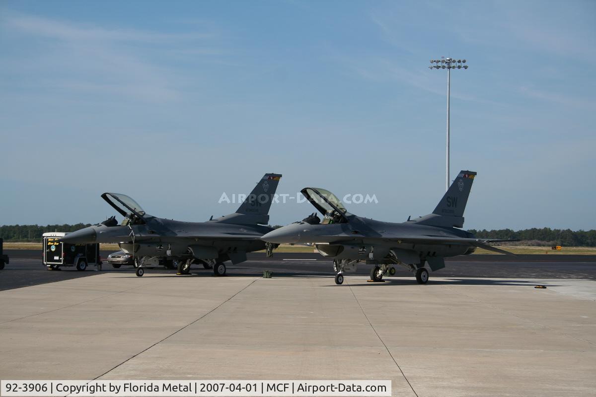 92-3906, 1992 Lockheed F-16CJ Fighting Falcon C/N CC-148, F-16