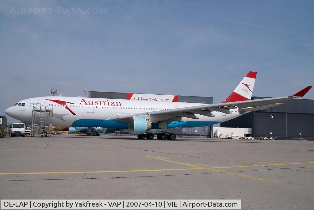 OE-LAP, 2000 Airbus A330-223 C/N 317, Austrian Airlines Airbus 330 in storage without engines