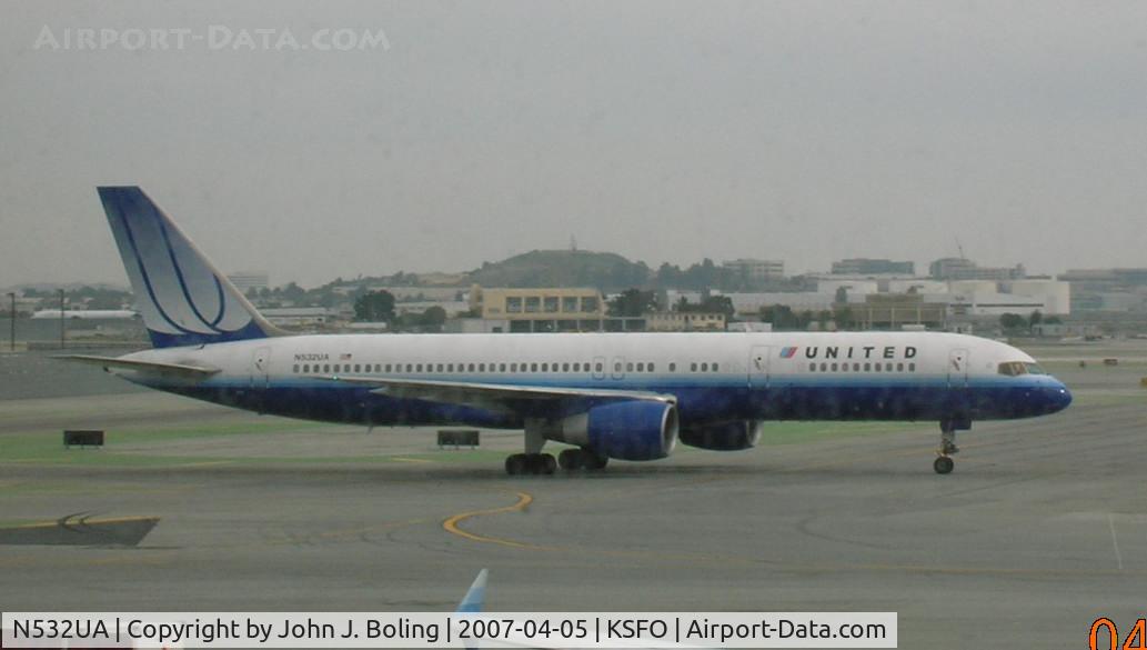 N532UA, 1991 Boeing 757-222 C/N 25072, United Boeing 757 taxi in at SFO