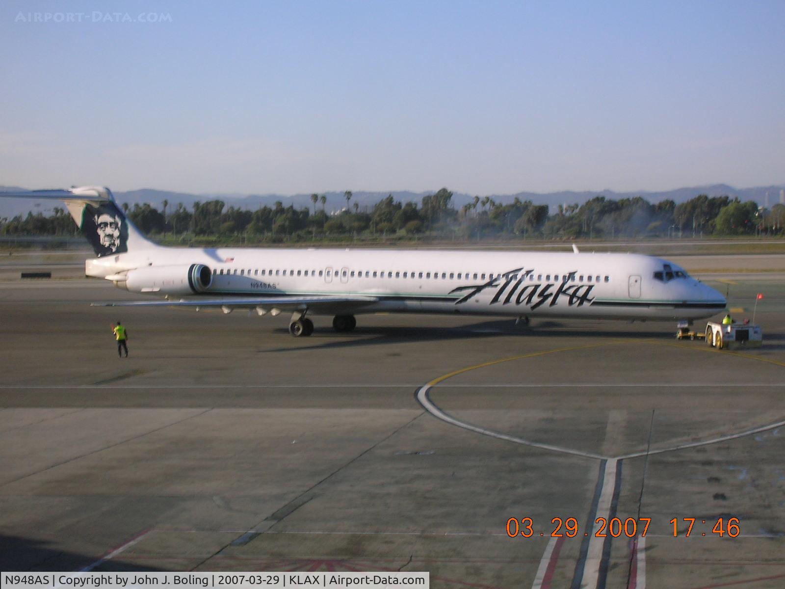 N948AS, 1990 McDonnell Douglas MD-83 (DC-9-83) C/N 53021, Alaska MD-80 push out at LAX