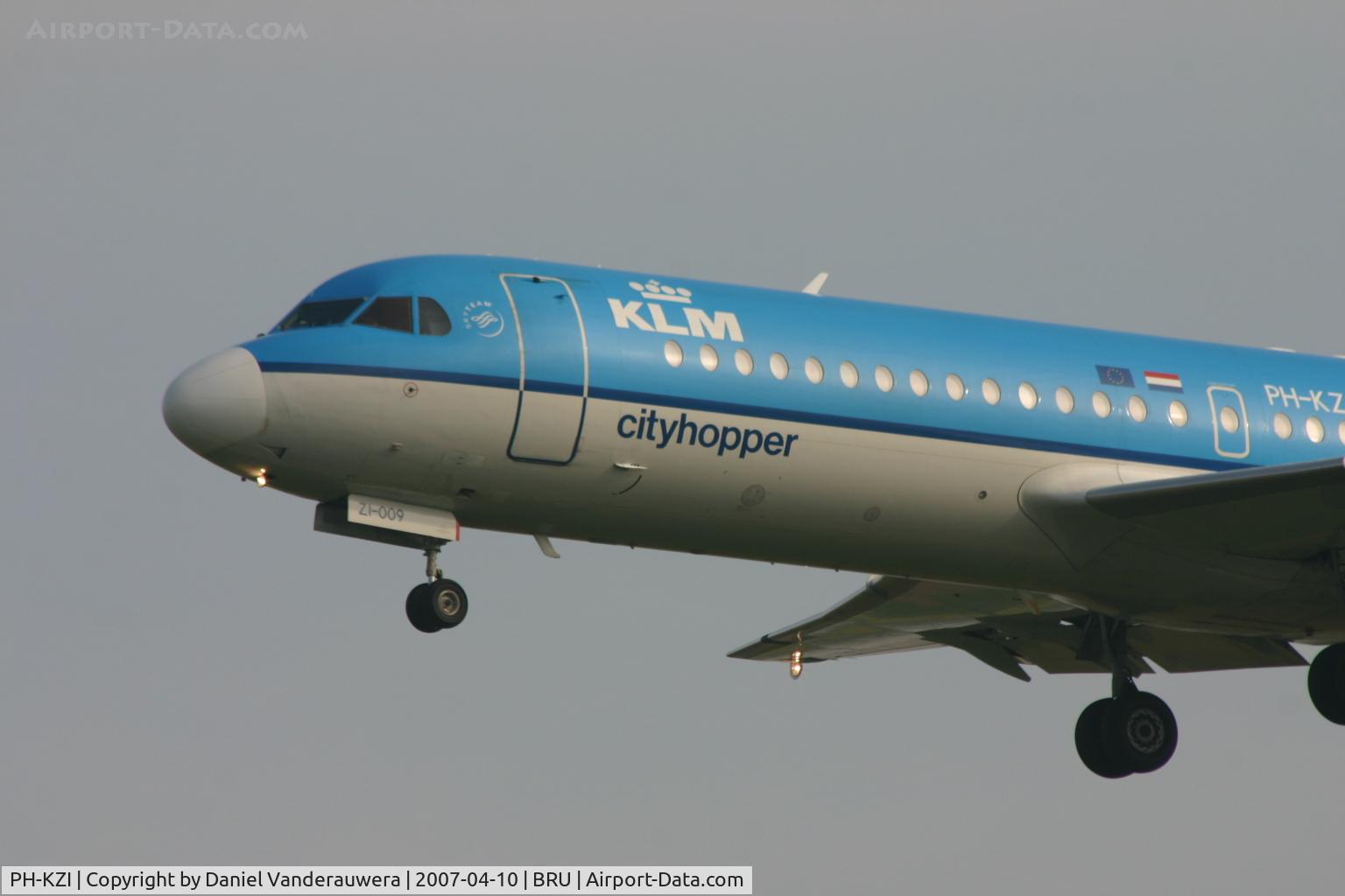 PH-KZI, 1997 Fokker 70 (F-28-0070) C/N 11579, arrival of flight KL1723
