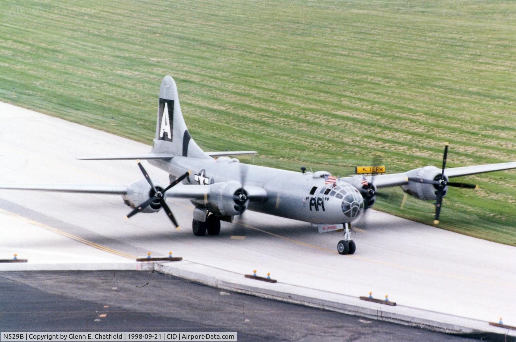 N529B, 1944 Boeing B-29A-60-BN Superfortress C/N 11547, Taxiing in after landing
