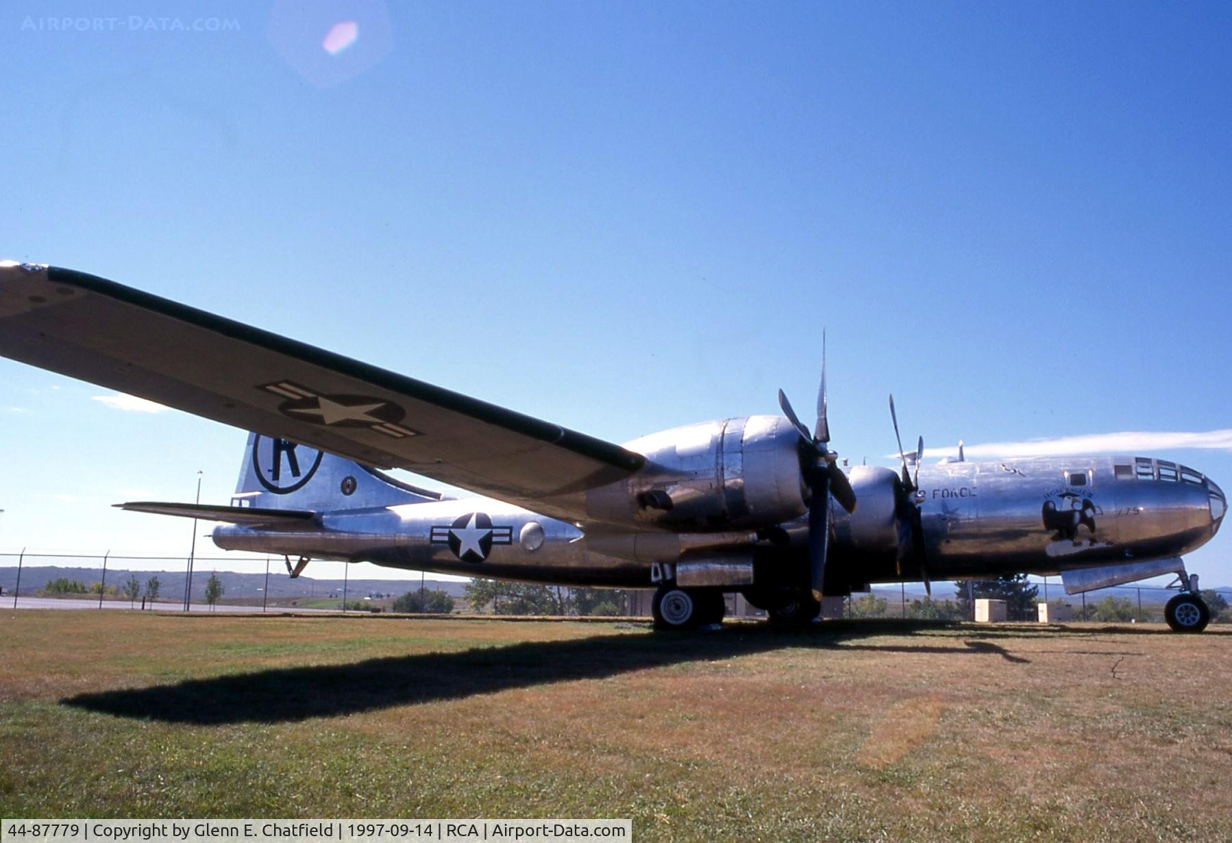 44-87779, 1944 Boeing KB-29B-90-BW Superfortress C/N 12582, KB-29B at the South Dakota Air and Space Museum