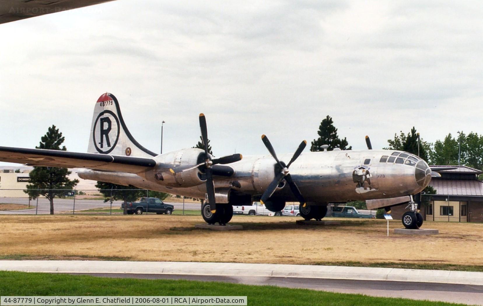 44-87779, 1944 Boeing KB-29B-90-BW Superfortress C/N 12582, KB-29B at the South Dakota Air and Space Museum