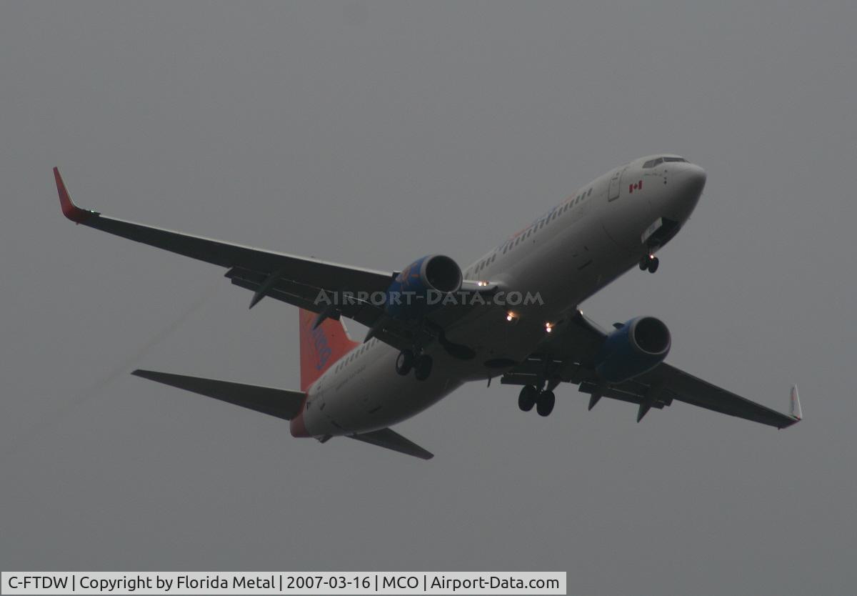 C-FTDW, 2006 Boeing 737-808 C/N 34704, Sun Wing