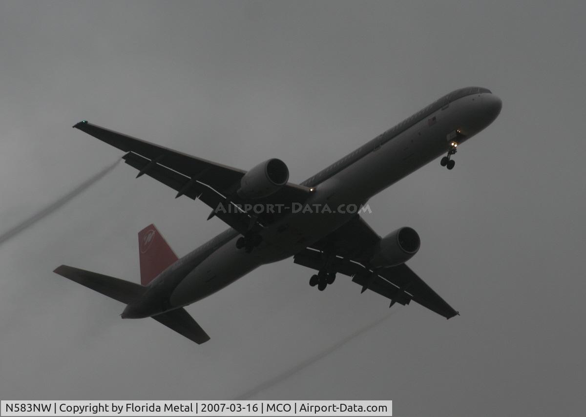 N583NW, 2002 Boeing 757-351 C/N 32983, Northwest