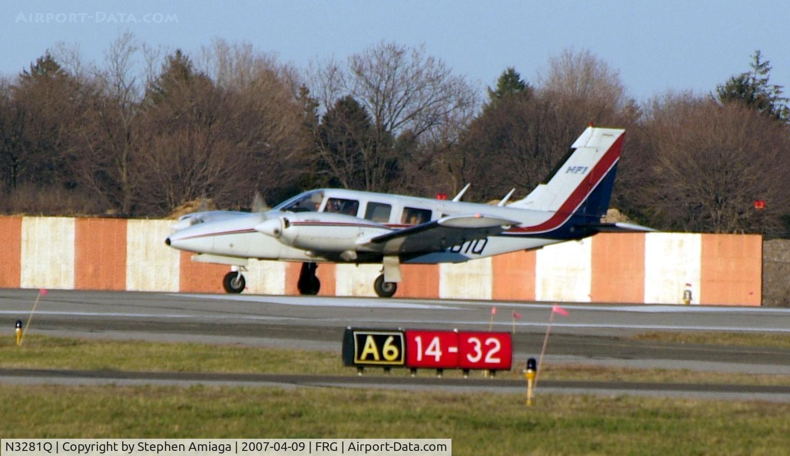 N3281Q, 1977 Piper PA-34-200T C/N 34-7770223, Nassau Fliers' Seneca aligns with RWY 32