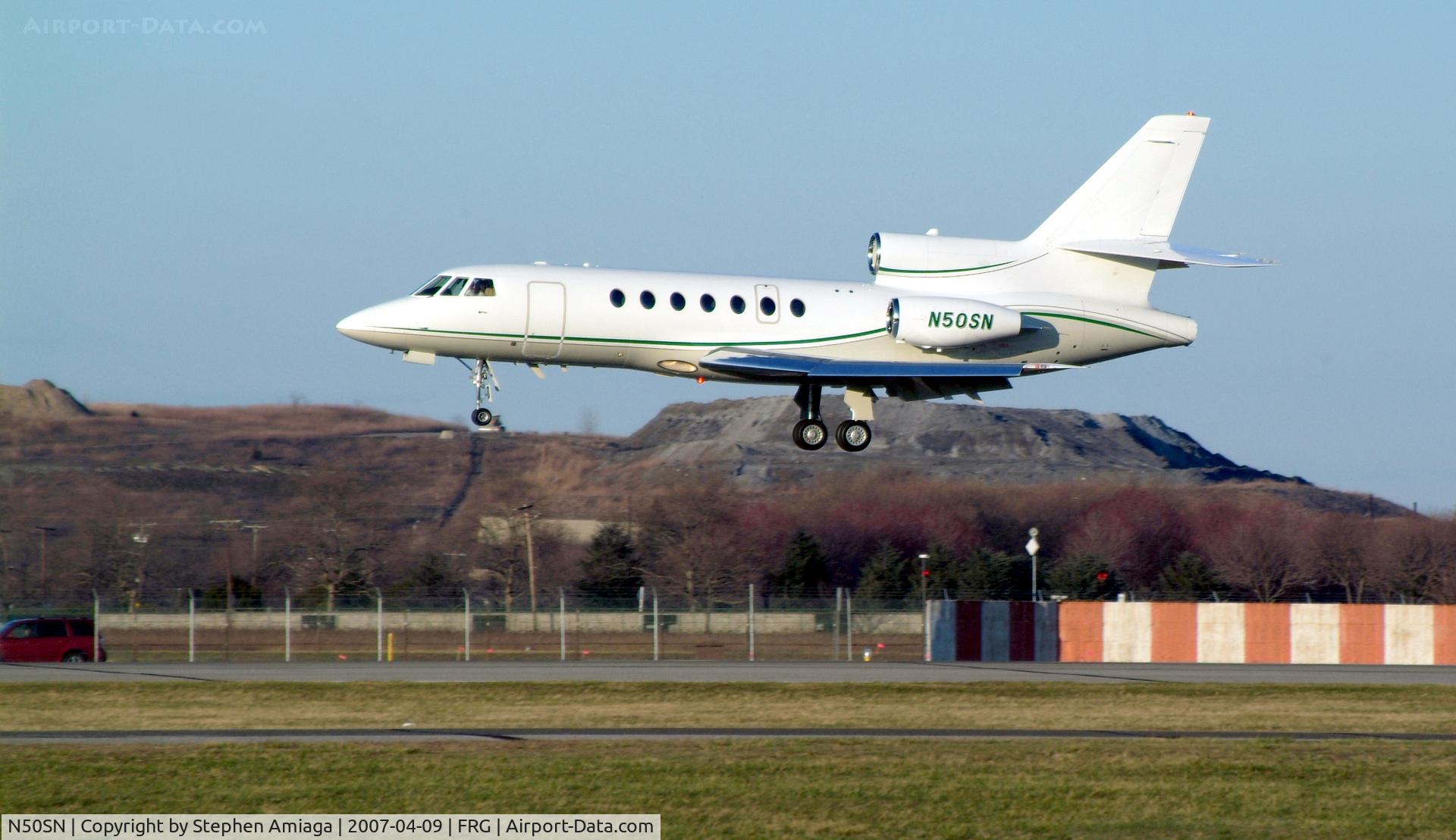 N50SN, 2000 Dassault Falcon 50 C/N 310, Falcon 50 easing it in...