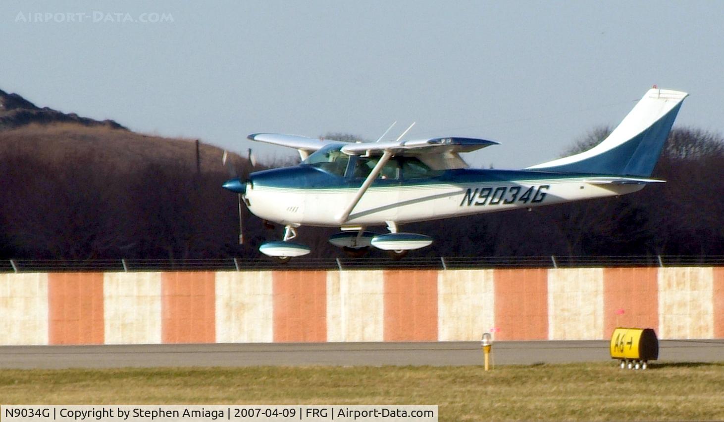 N9034G, 1971 Cessna 182N Skylane C/N 18260574, Skylane departing RWY 32