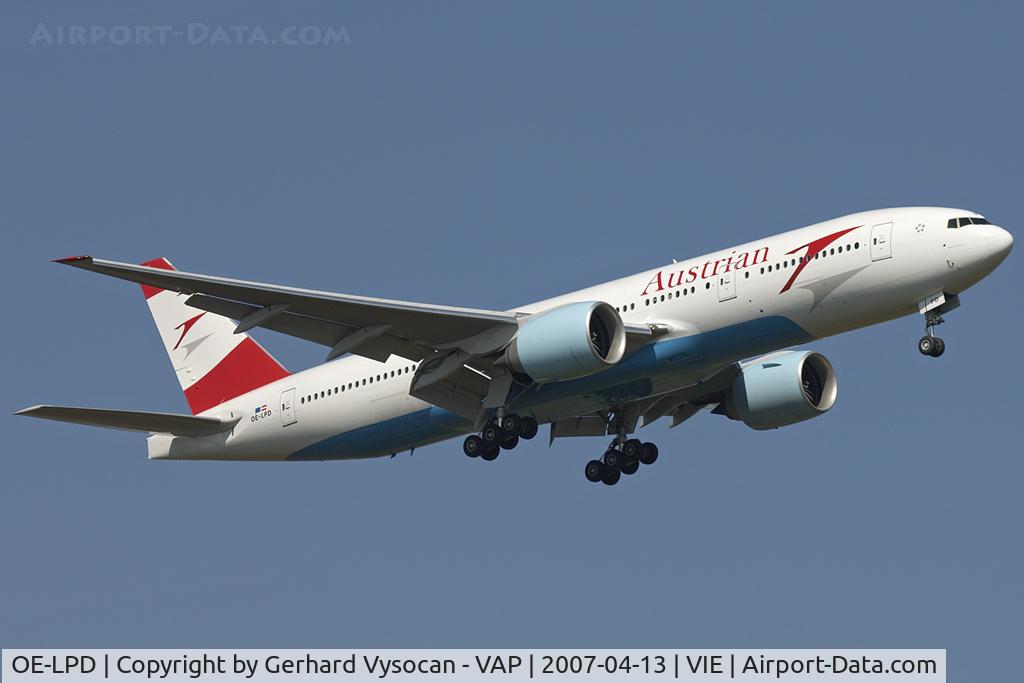 OE-LPD, 2006 Boeing 777-2Z9/ER C/N 35960, arriving from NRT