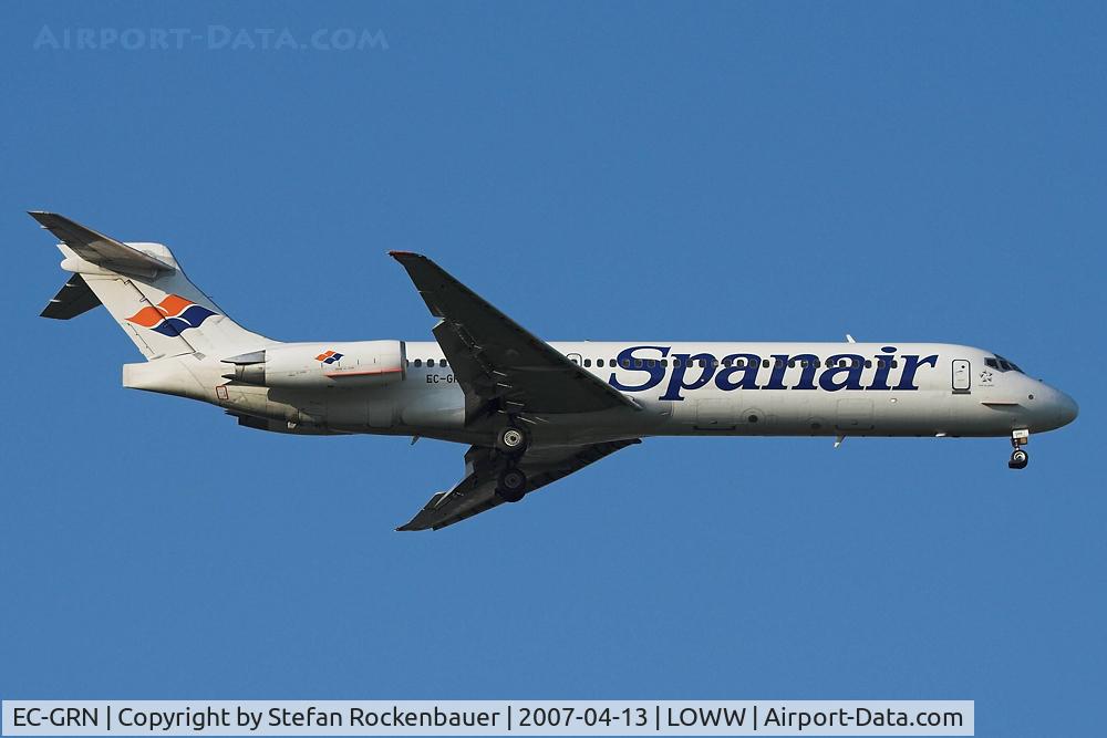 EC-GRN, 1990 McDonnell Douglas MD-87 (DC-9-87) C/N 49830, Spanair on finals for RWY11.