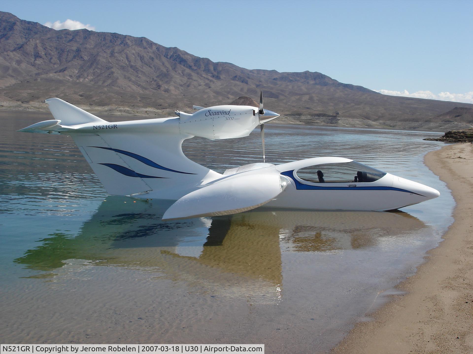N521GR, 2000 Seawind 3000 C/N 23, Beach day on Lake Mead