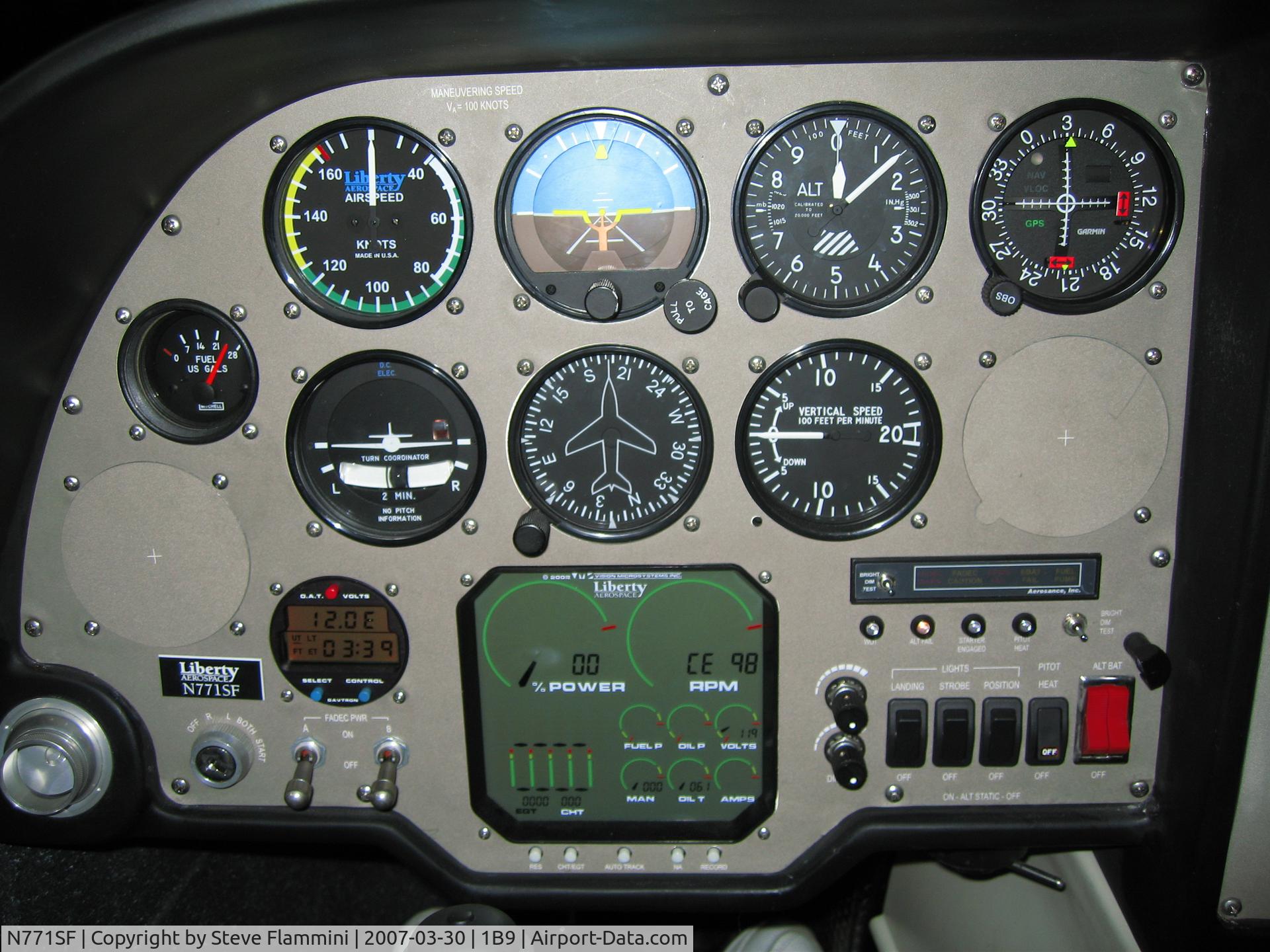 N771SF, 2006 Liberty XL-2 C/N 0016, Instrument Cluster