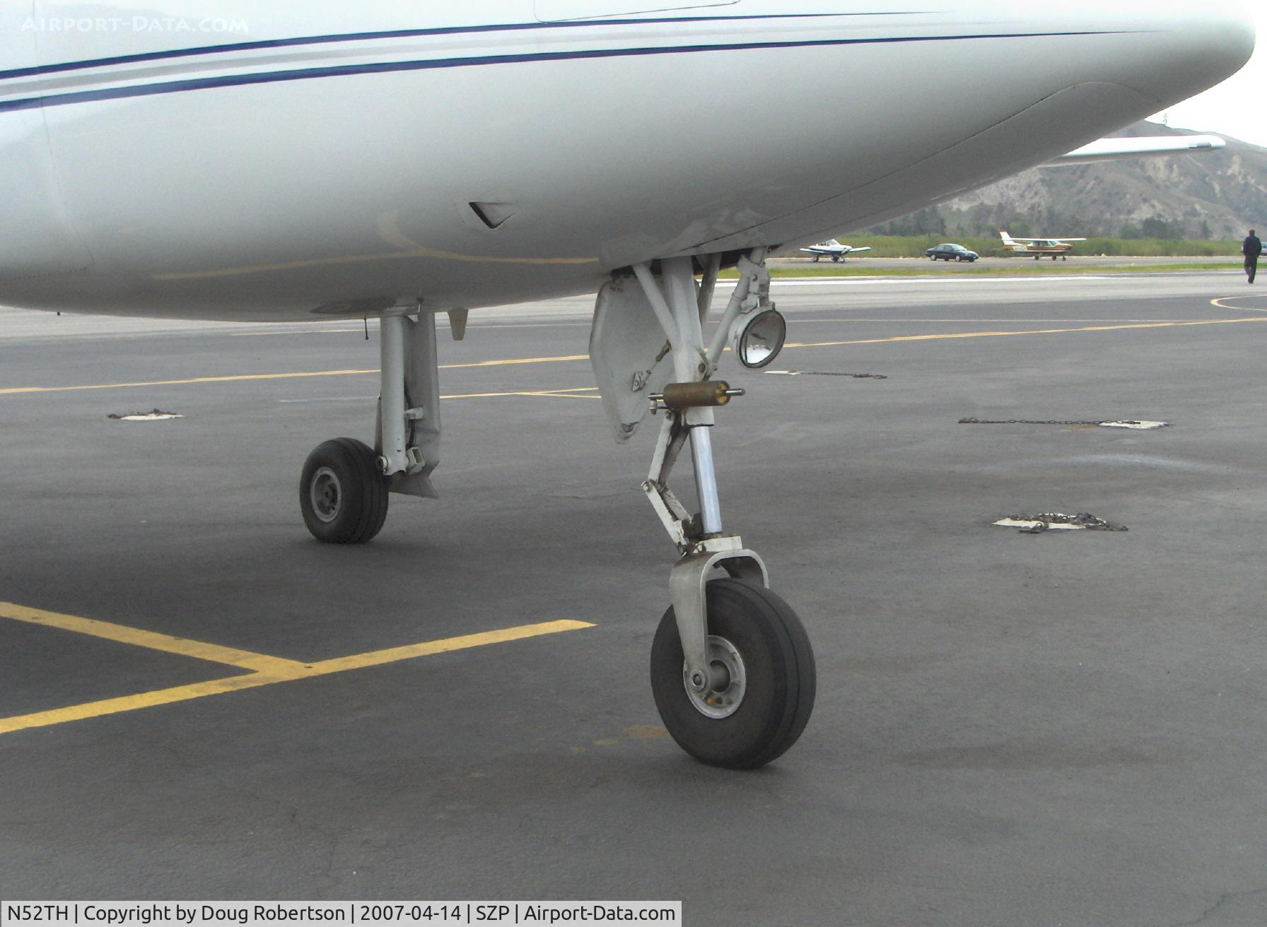 N52TH, 1999 Cirrus VK-30 C/N 143, 1999 Hastings Cirrus Design VK-30, Continental IO-550 pusher tri-blade prop, flush-retractible steerable nose gear with landing light