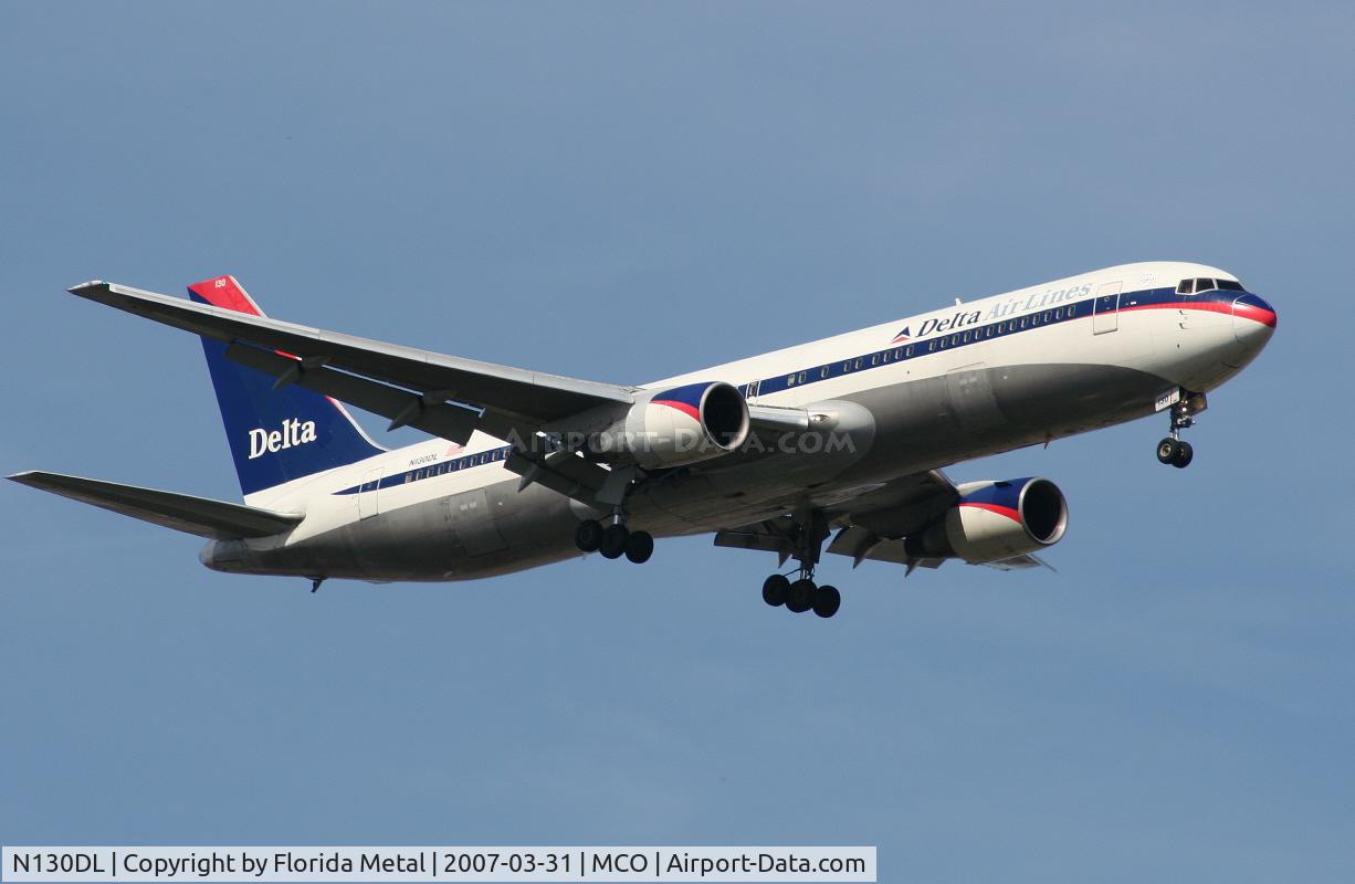 N130DL, 1988 Boeing 767-332 C/N 24080, Delta