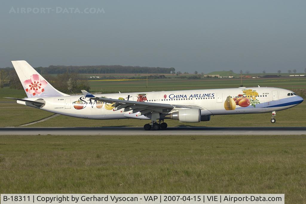 B-18311, 2006 Airbus A330-202 C/N 752, Fruit-Cocktail arriving from Taipei
