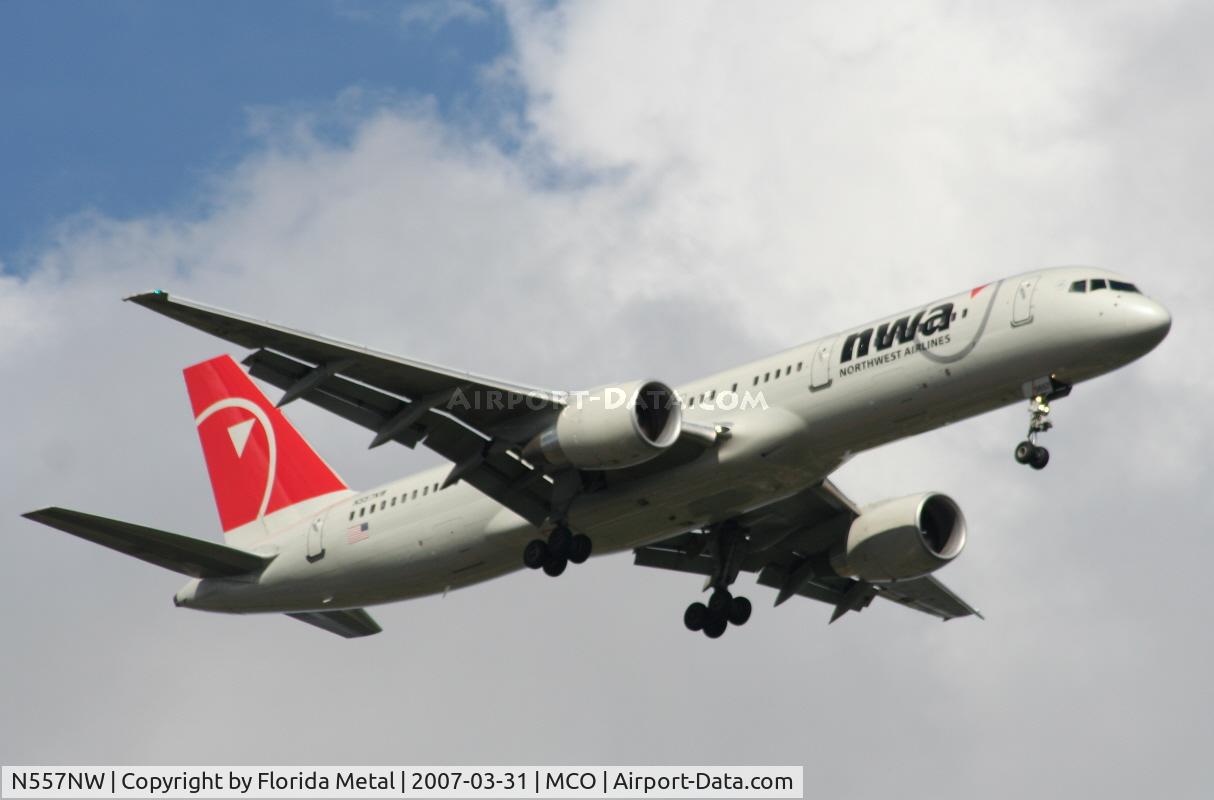 N557NW, 2002 Boeing 757-251 C/N 33393, Northwest
